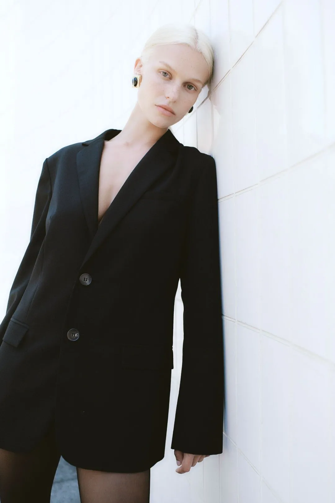 Tailoring*St. Agni Carter Blazer - Black