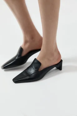 Loafers*St. Agni Heeled Loafer - Black