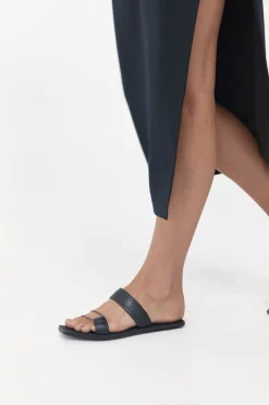 Slides*St. Agni Kim Slide - Black