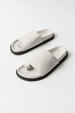 Unisex*St. Agni Loe Suede Slide - Cool White