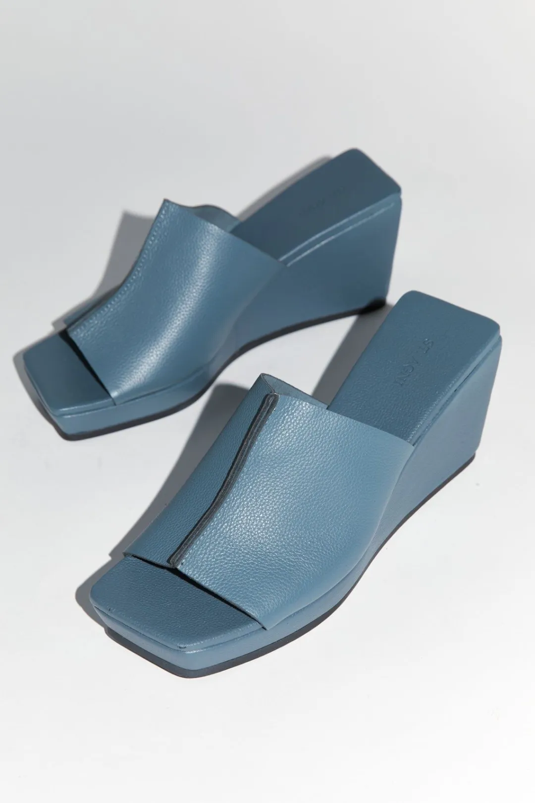 Heels*St. Agni Maria Wedge - Slate