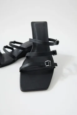 Heels*St. Agni Mini Ring Detail Wedge - Black