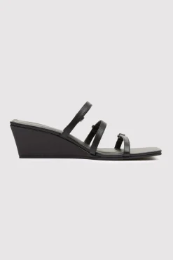 Wedges*St. Agni Mini Ring Detail Wedge - Black