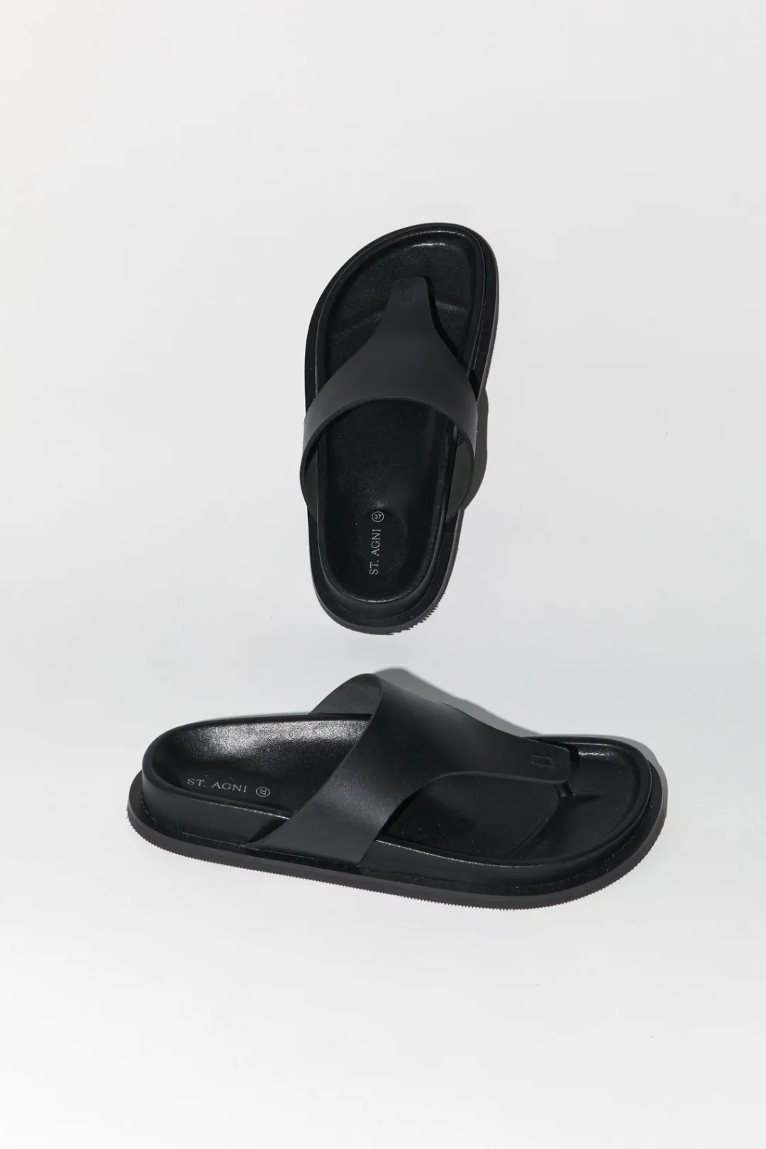 Slides*St. Agni Minimal Thong - Black
