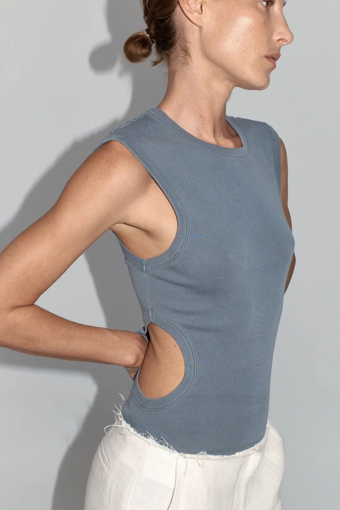 Basics*St. Agni Organic Cotton Cut Out Tank - Diesel Grey