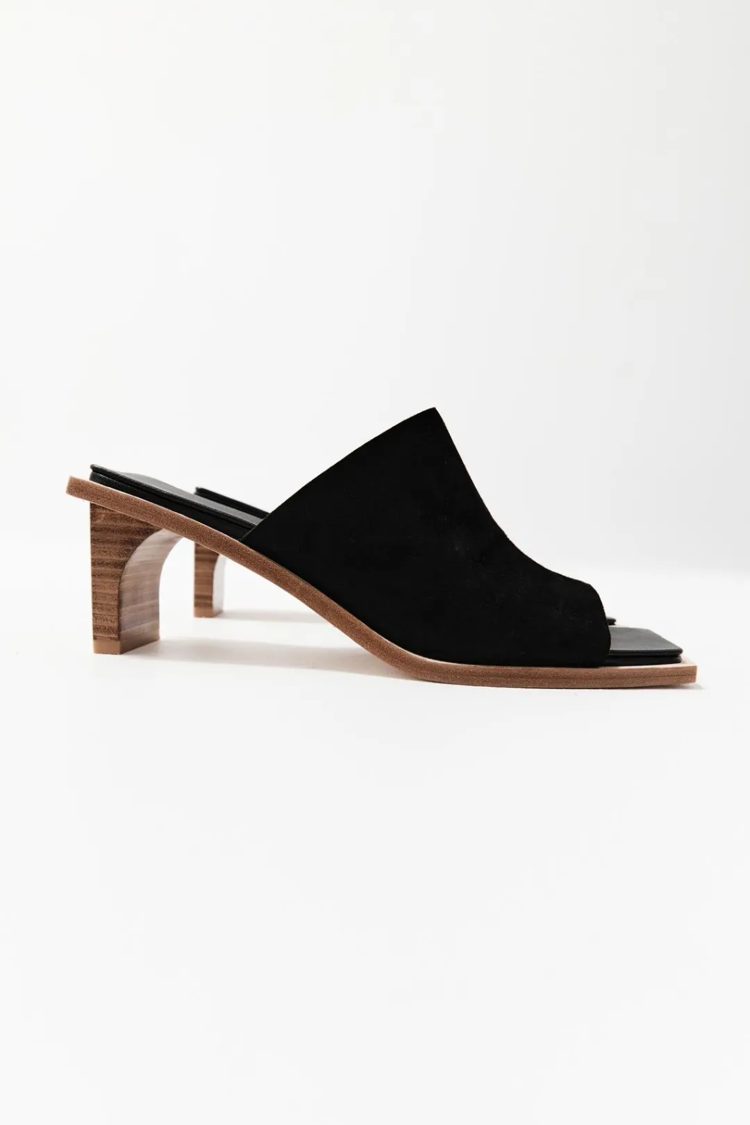 Heels*St. Agni Raw Edge Heel - Black