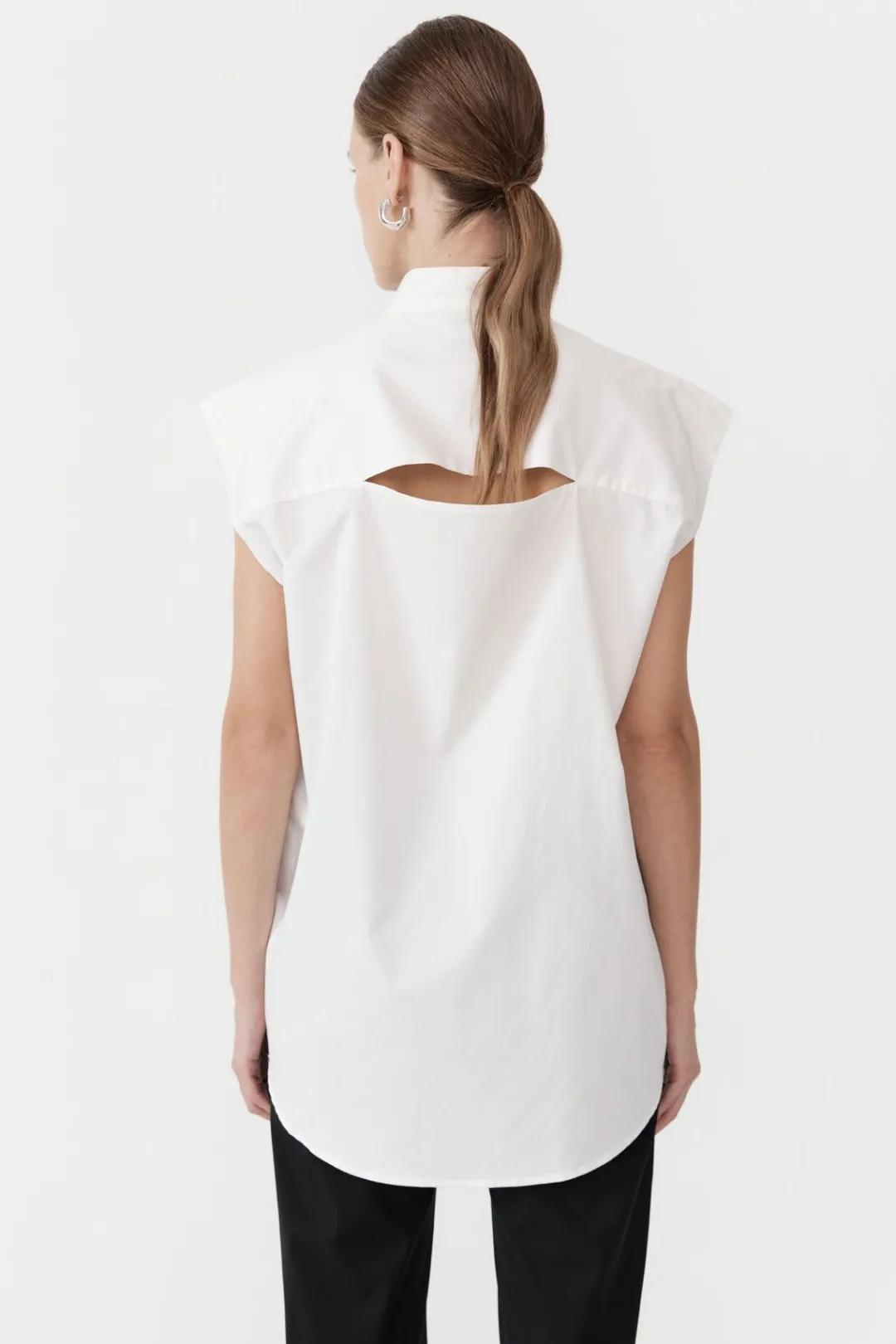 Tops*St. Agni Sleeveless Tuck Detail Shirt - White