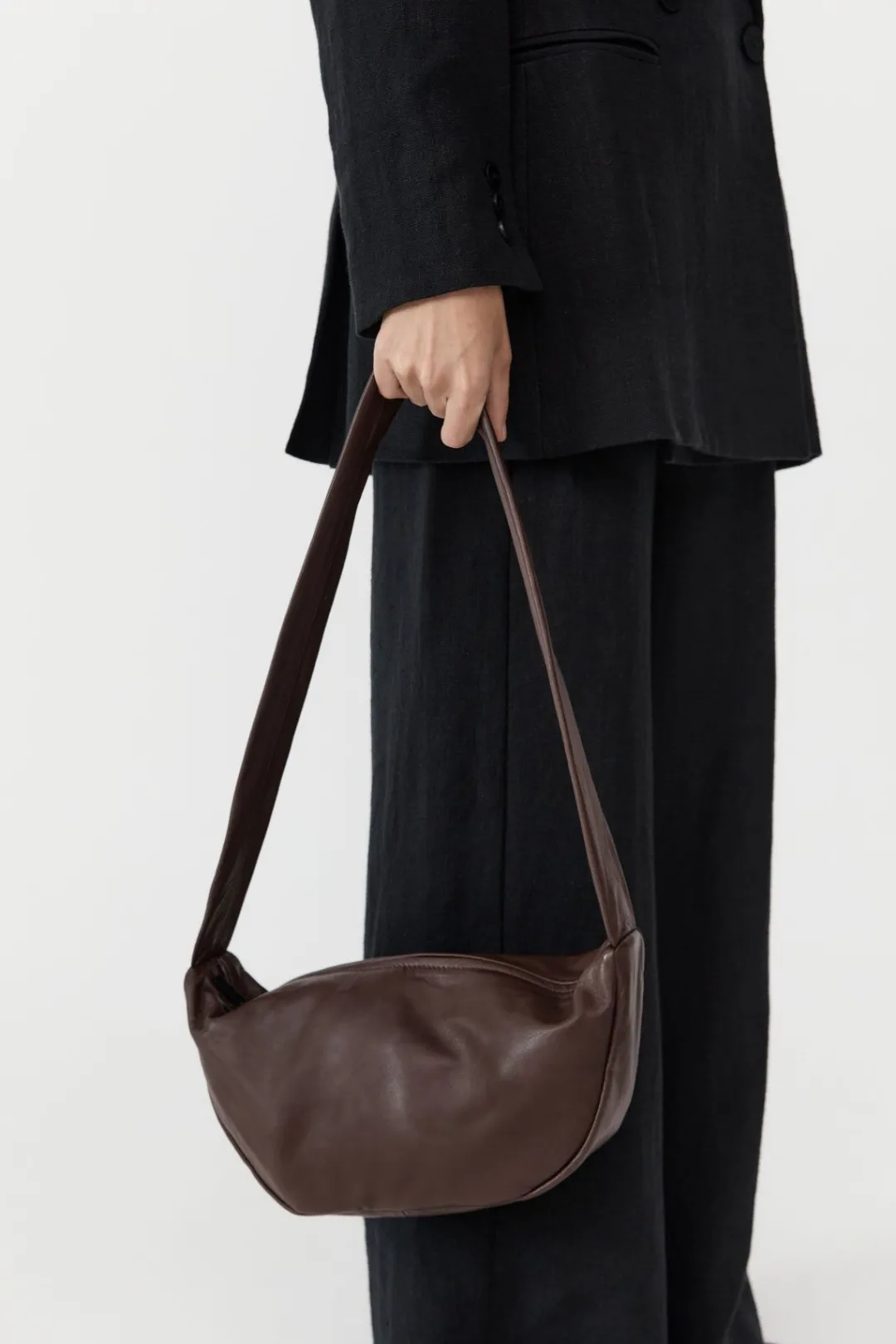 Unisex*St. Agni Soft Crescent Bag - Chocolate