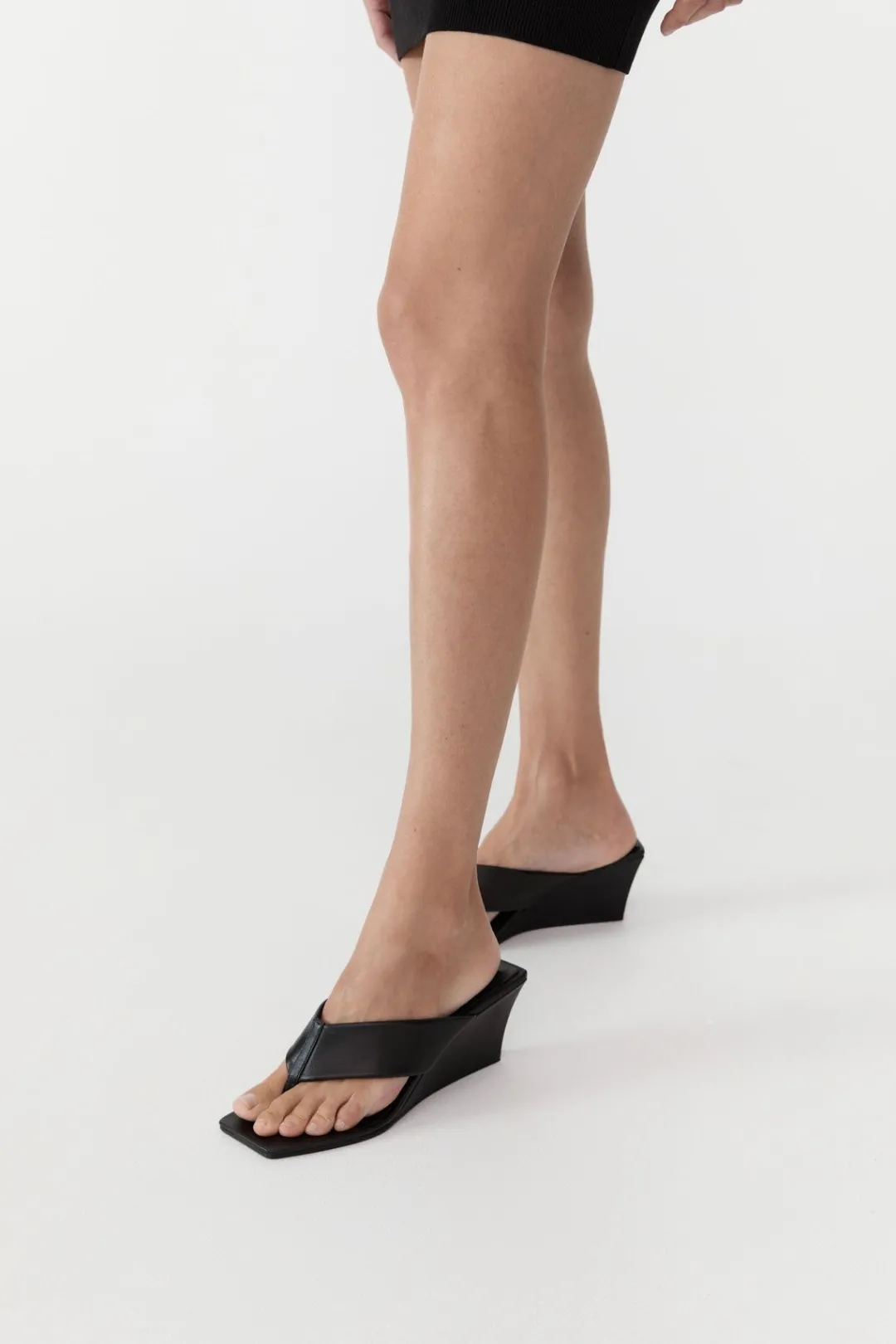 Wedges*St. Agni Soft Thong Wedge - Black