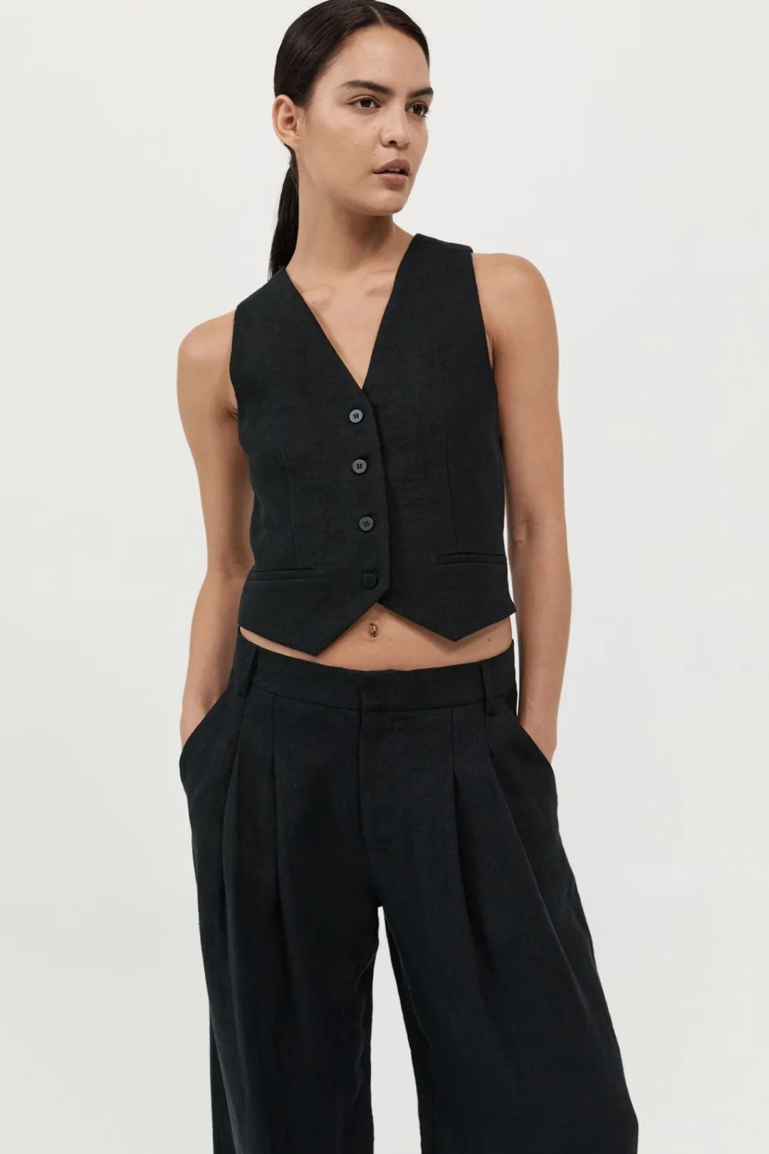 Tailoring*St. Agni Tailored Linen Vest - Black