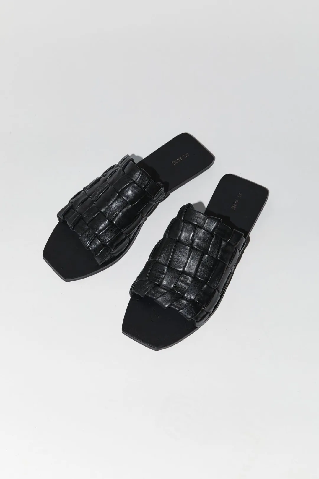 Slides*St. Agni Textured Slide - Black